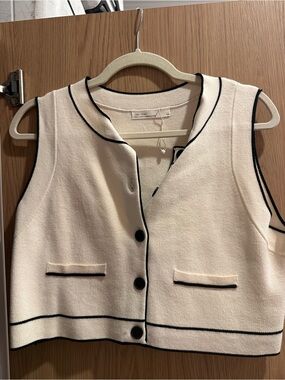 OAK + FORT Cream Knit Vest with Black Trim